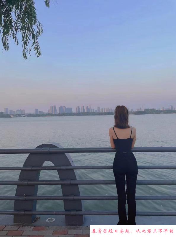 上城炮架子妮妮 第2张