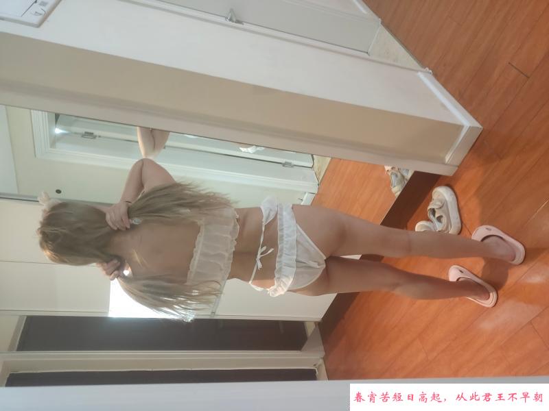 高挑丰满年轻妹妹 第1张
