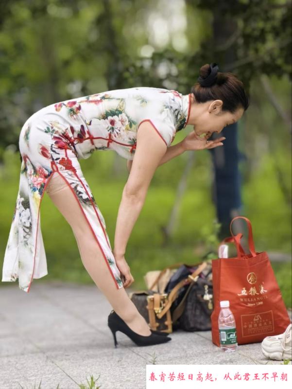 江阴旗袍熟女 第1张