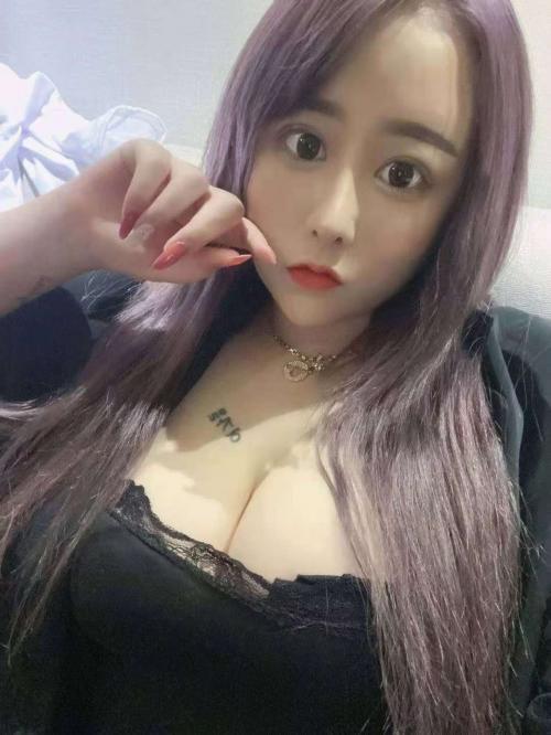 00学生妹，懂得配合，三点粉 第1张