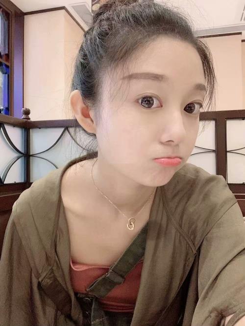 介绍一个之前CJ过的中规中矩的妹子 第1张