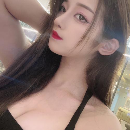 漂亮可爱性感迷人的琳琳,腿长胸大穴嫩水多B紧 第1张