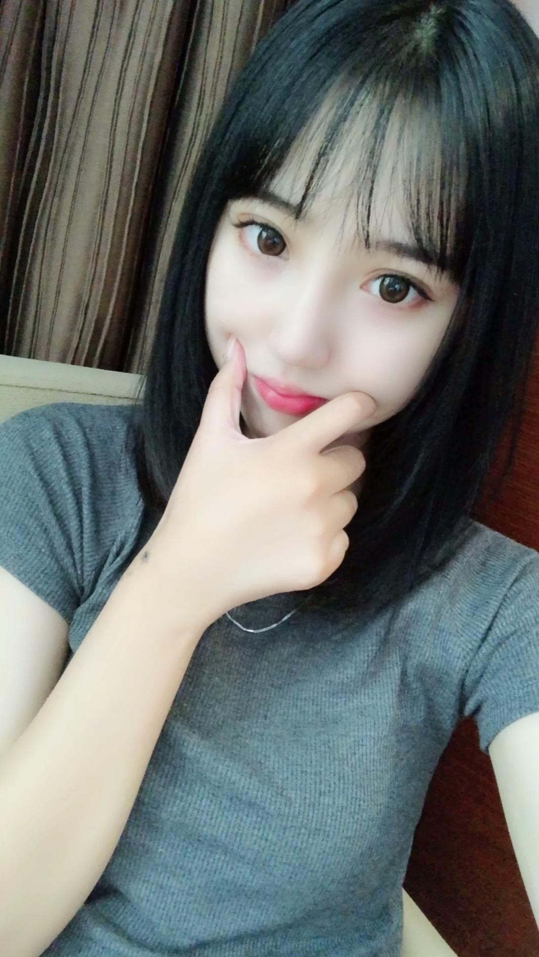 苗条翘臀吕小姐 第1张