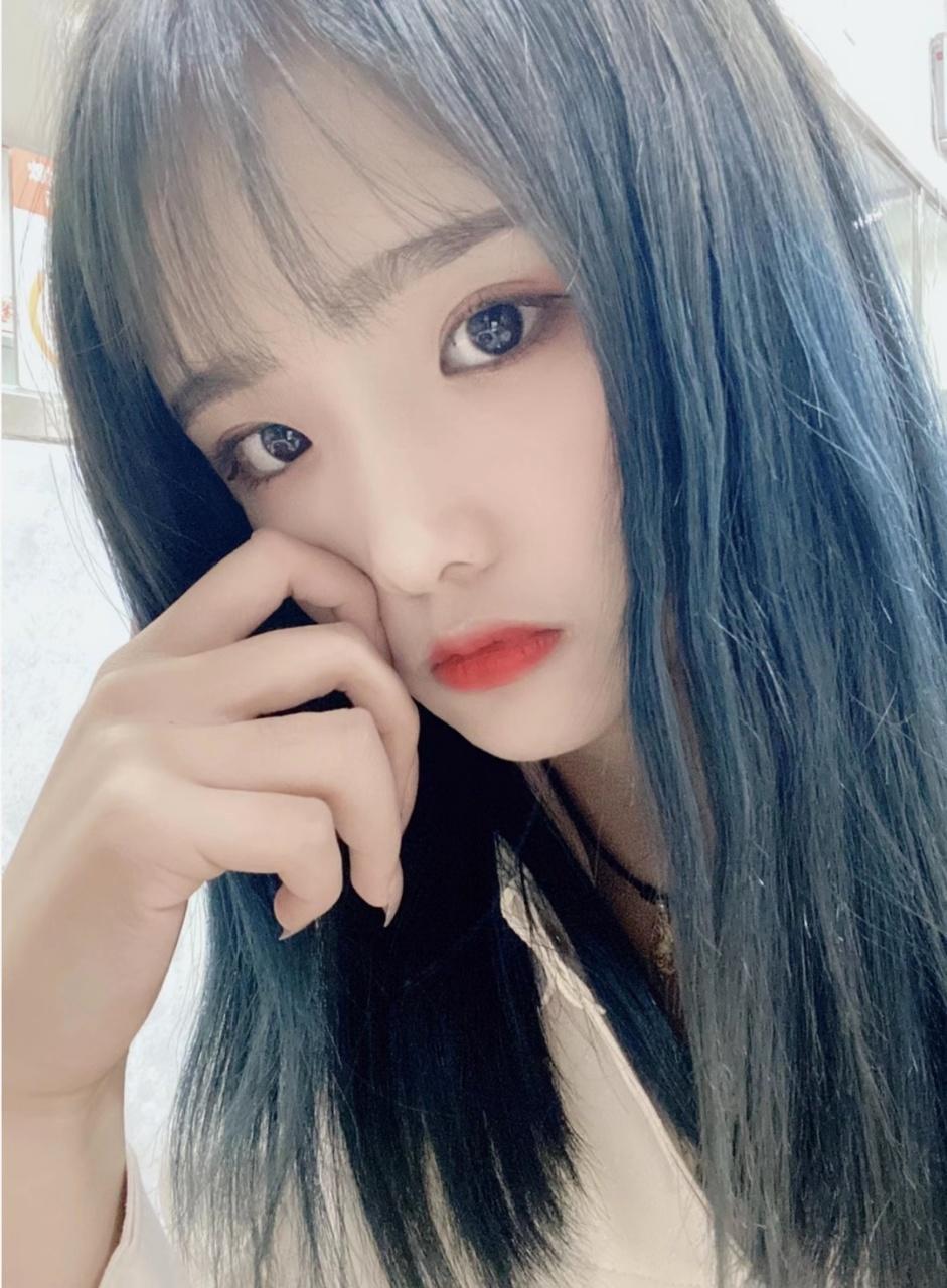 2020年12月30小性感有点甜美的敏儿 第3张