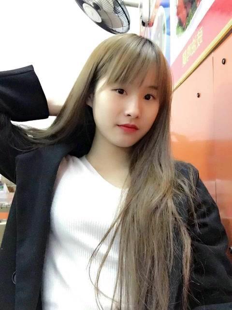 2020年8月27龙华20岁小女友感觉的晶晶 第3张