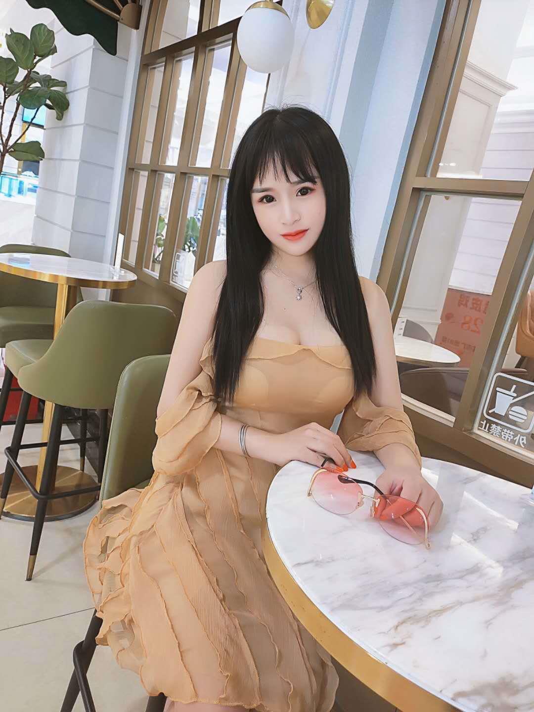 2020年7月21温柔态度好的诗诗，小舌头灵活 第3张