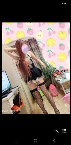 潘家园的长发纹身女颜值服务在线 第1张