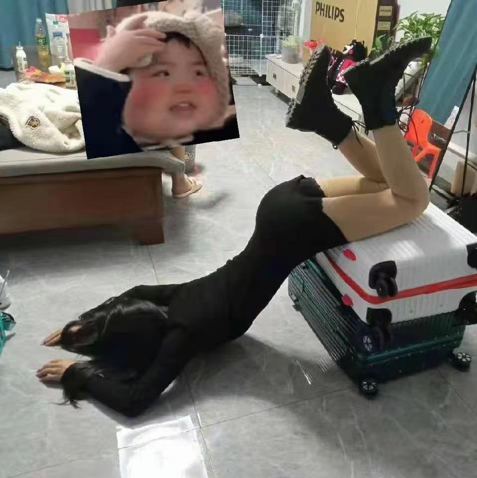 江西南昌00后小姐姐 第1张