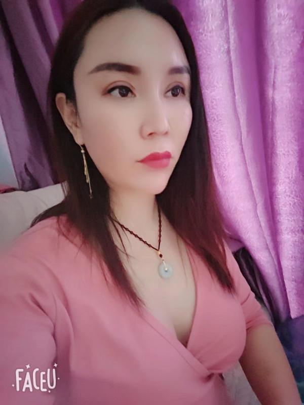 双桥附近熟女 第2张
