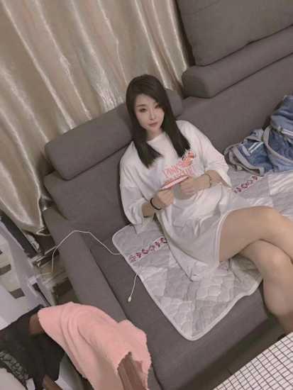 泻火系精品,苗条淑女,风情万种,大胸大长腿很有爆发力 第2张