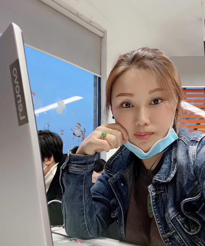 性感白嫩熟女姐姐 第1张