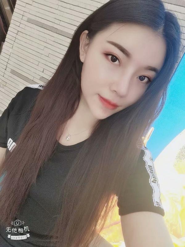 杭州江干区妹子 第1张