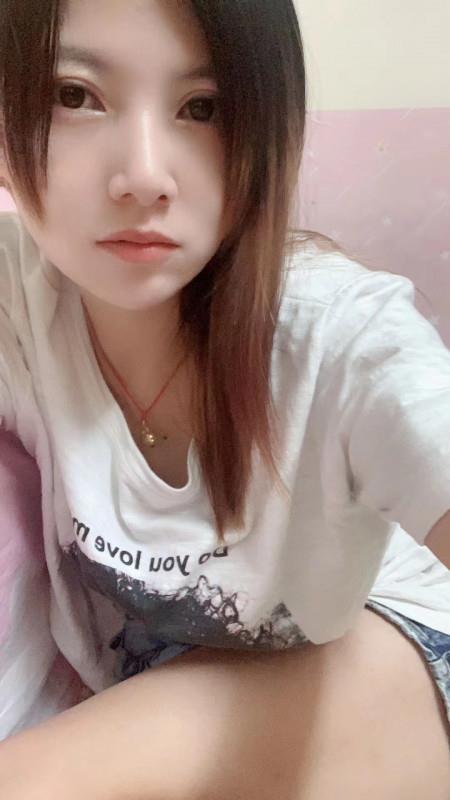 风情少妇米兰 第2张