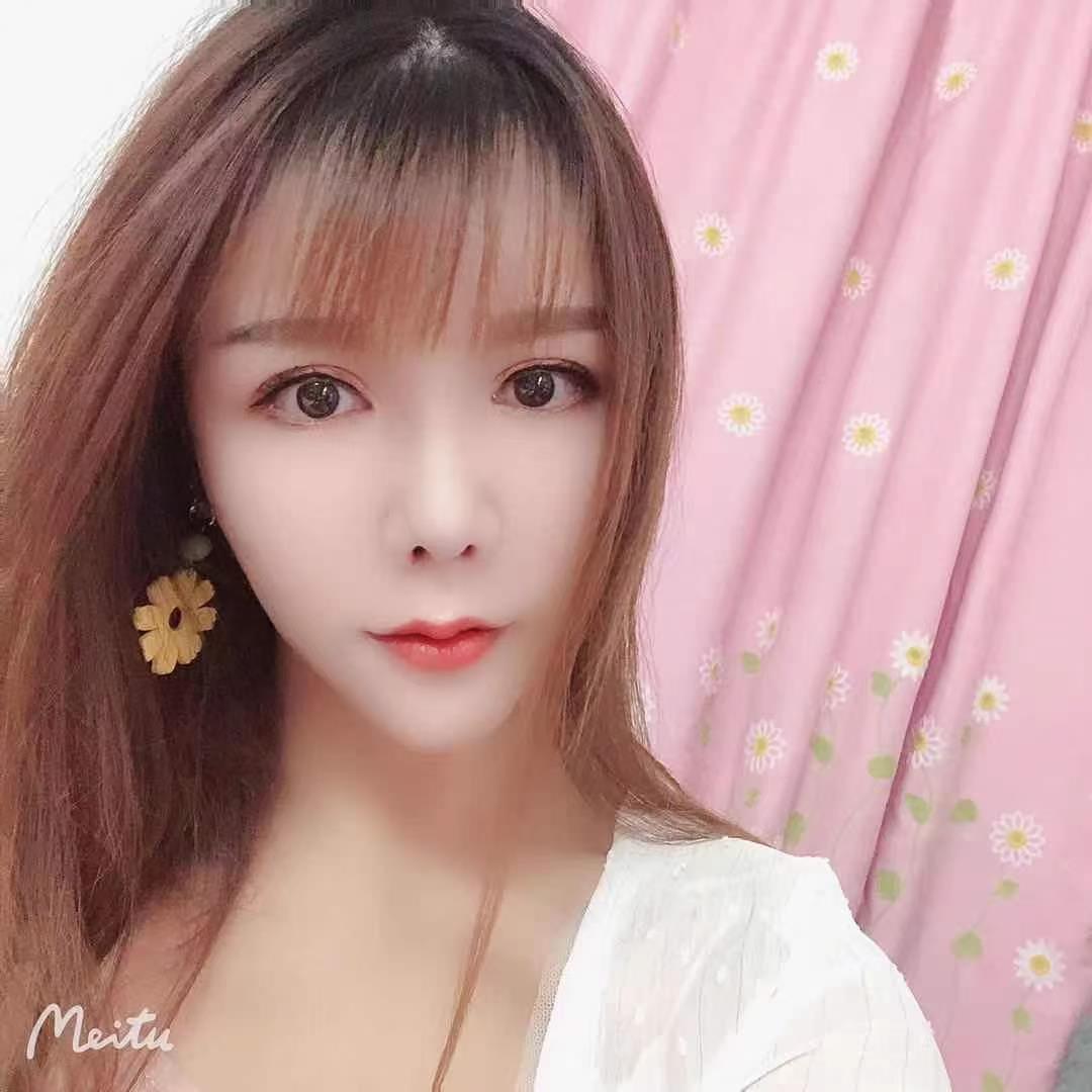 双飞美女 第2张