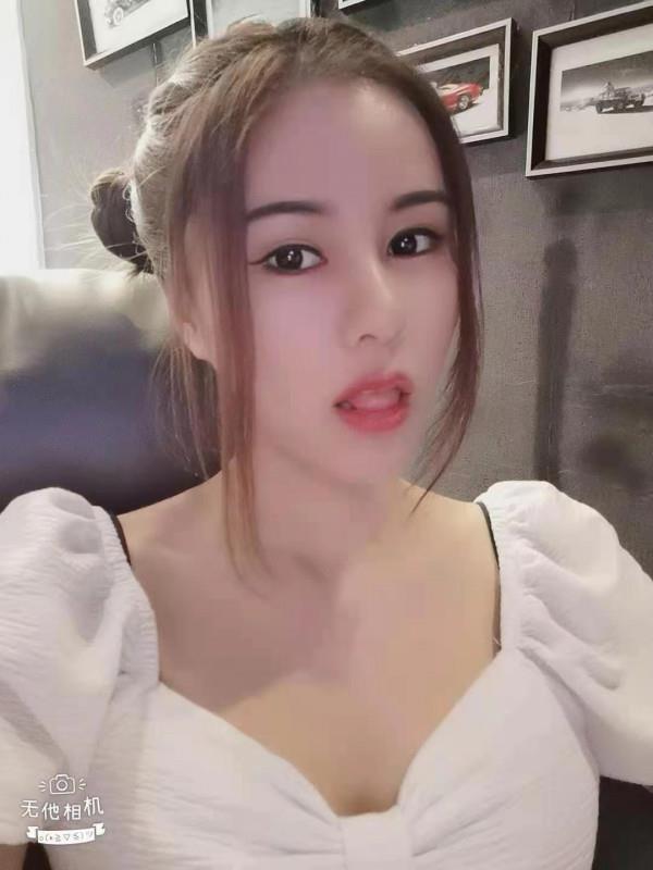 CC大美女 第1张
