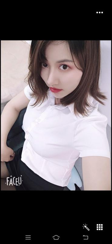 体验草房艾菲妹子 第1张