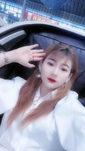 会潮吹的小姐姐 第1张