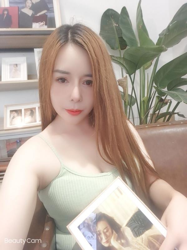 体验大胸东莞鸡 第1张