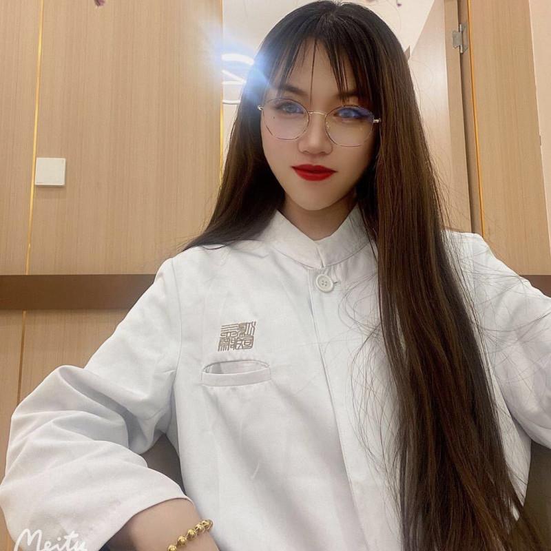 清纯骨干美女 第1张