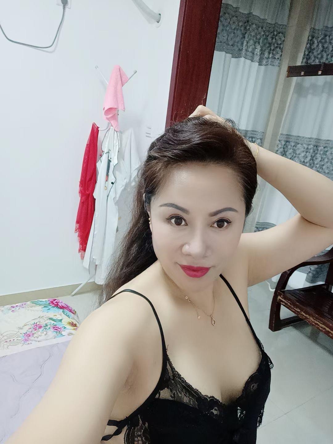 东城情趣内衣熟女 第1张