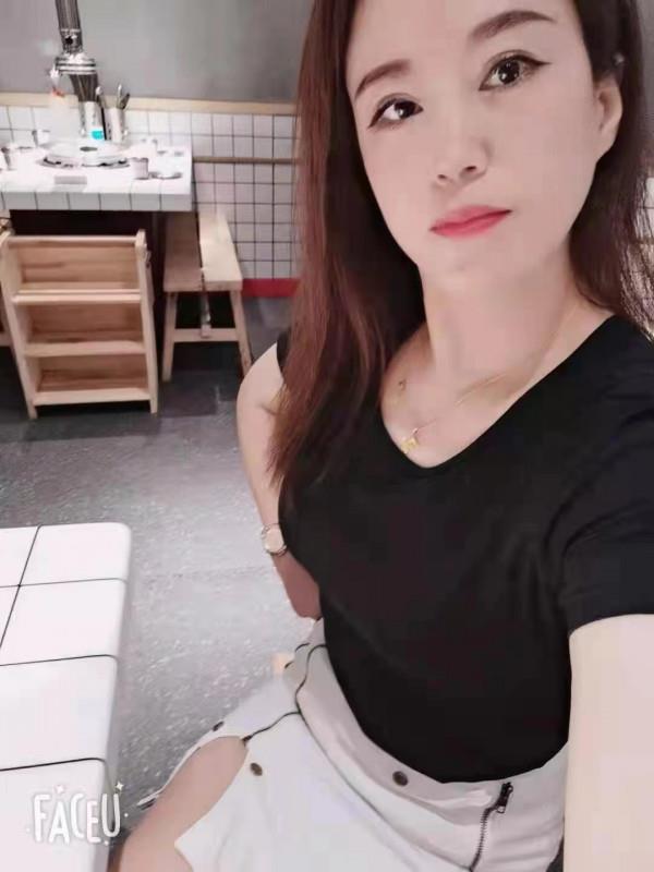 罗湖居家东北小少妇猪猪 第4张