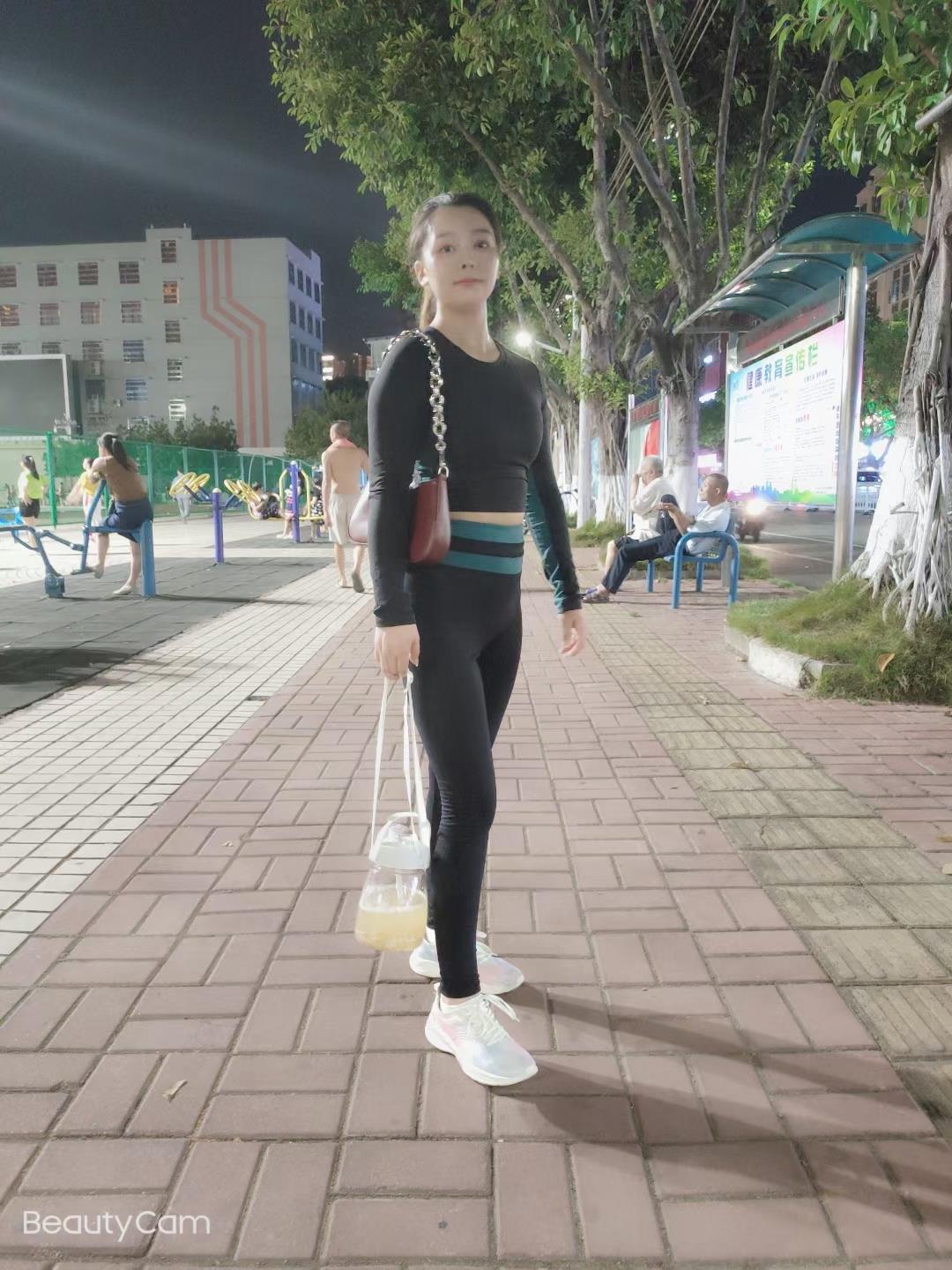 韶关妹子 第2张