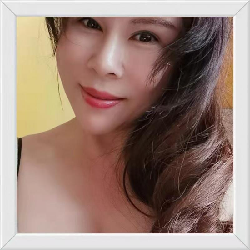 风骚美少妇 第1张