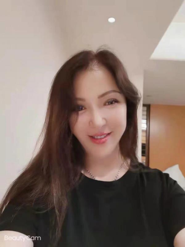 大臀熟女 第1张