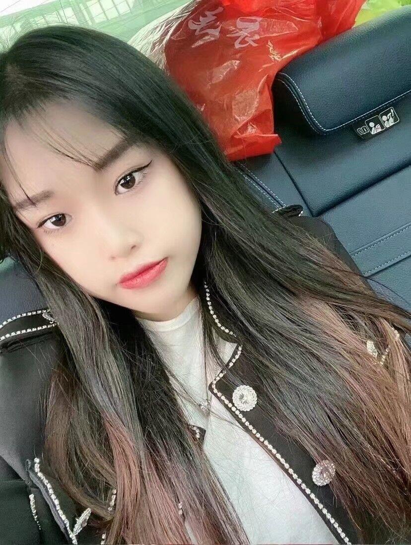 小妹子恩恩 第1张