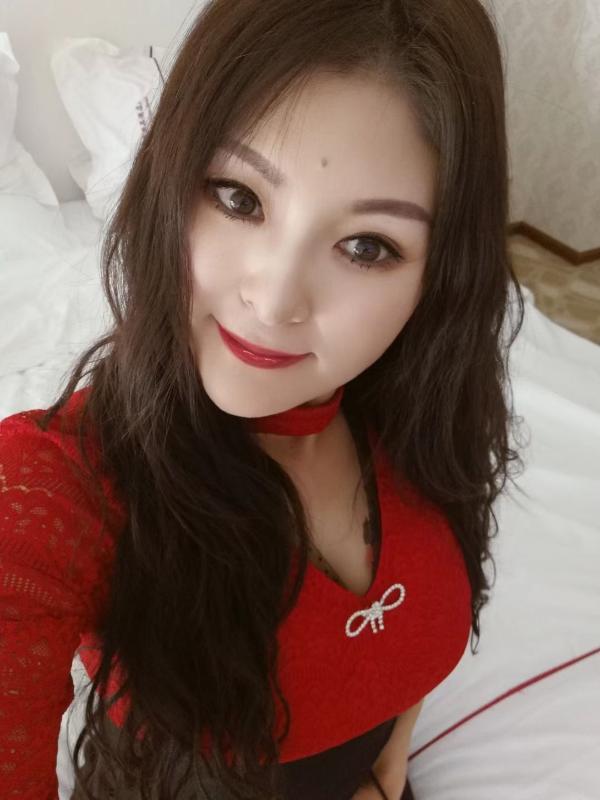 技术熟练的泄火熟女 第1张