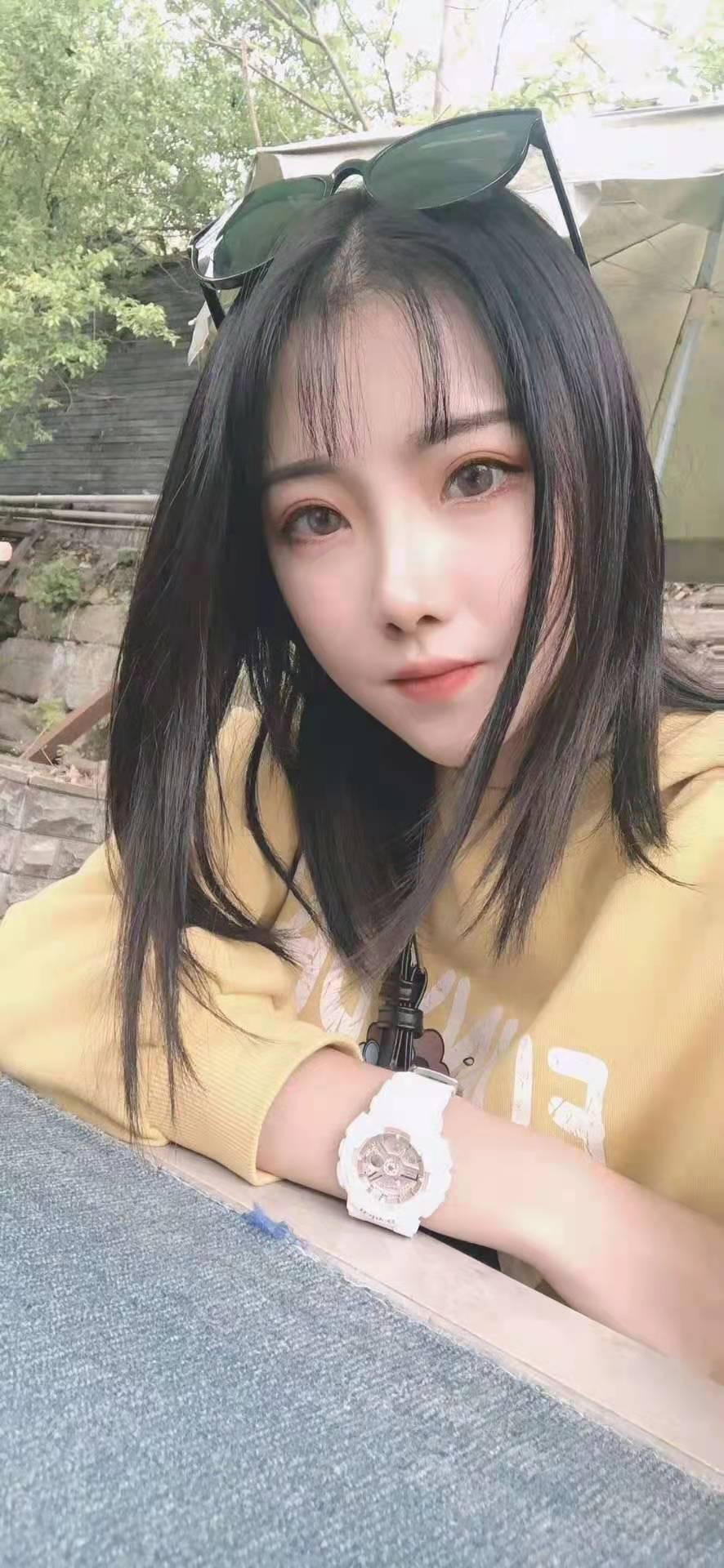新鲜小美女,新鲜粉木耳,水流个不停 第1张