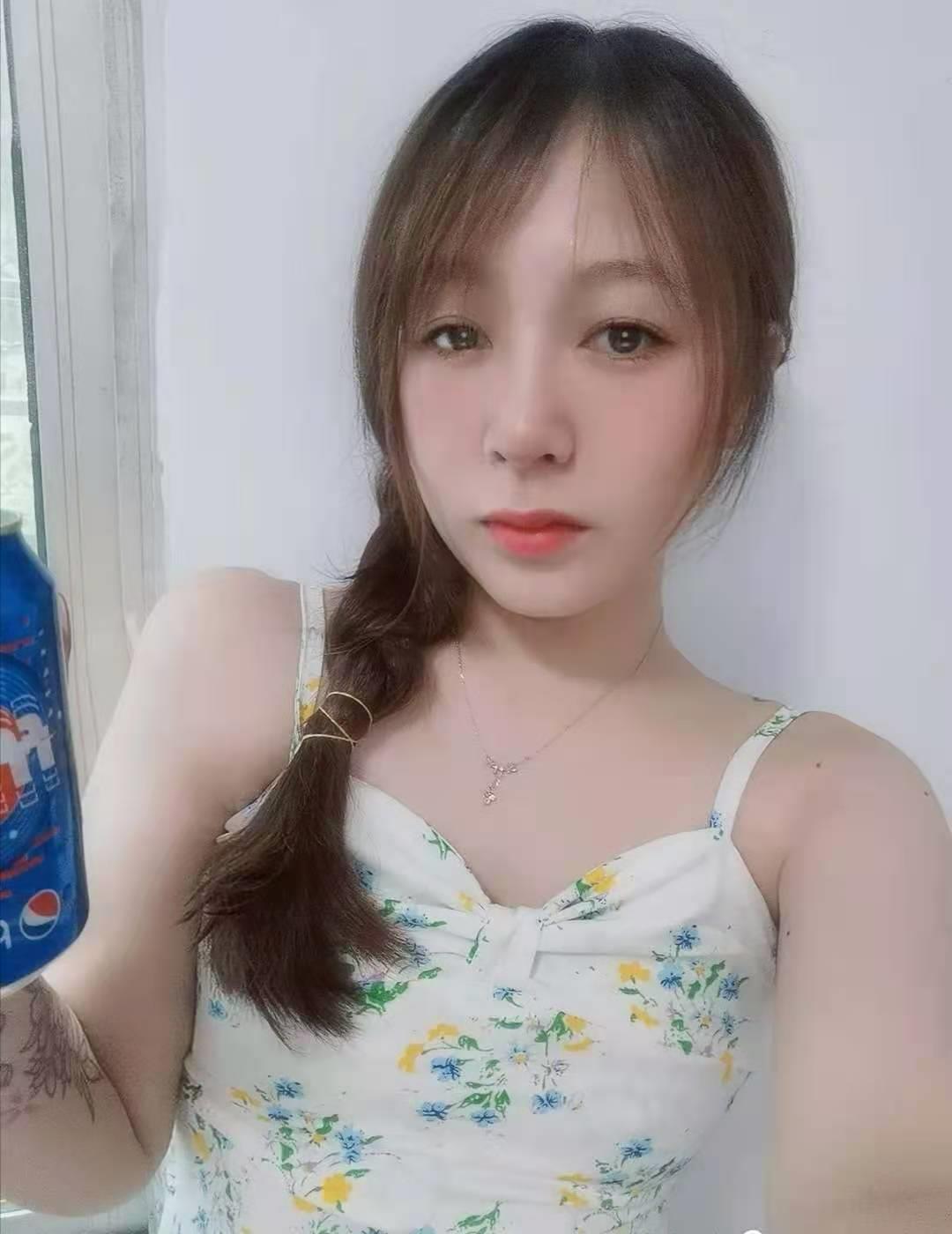 吴中区居家少妇婷婷，兼职有些害羞 第1张