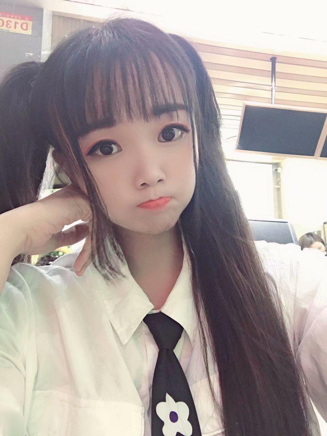 双马尾兔兔，梦幻般的JK体验 第2张
