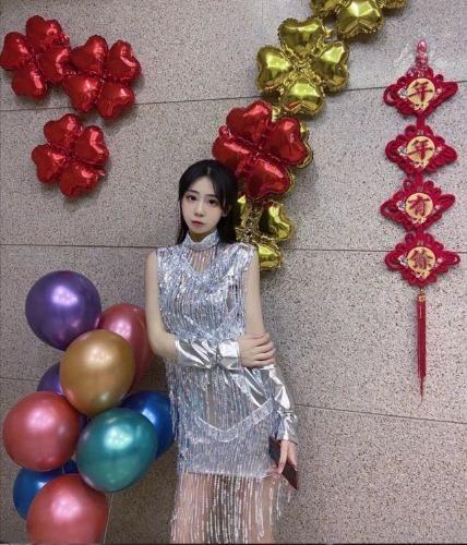 重庆夜店疯妹子 第1张