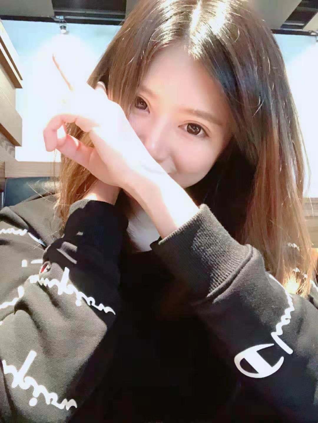挺好看挺有活力的小妹妹 第2张