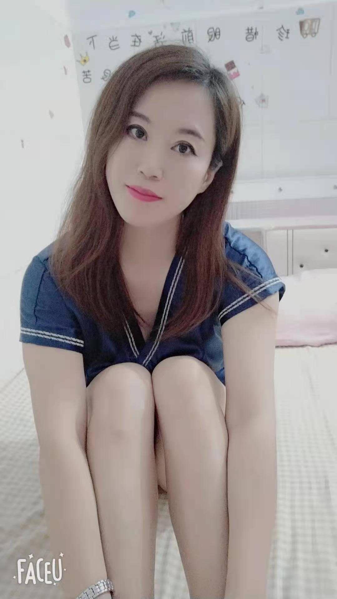 の欲求不満な东北少妇，可舌吻 第3张