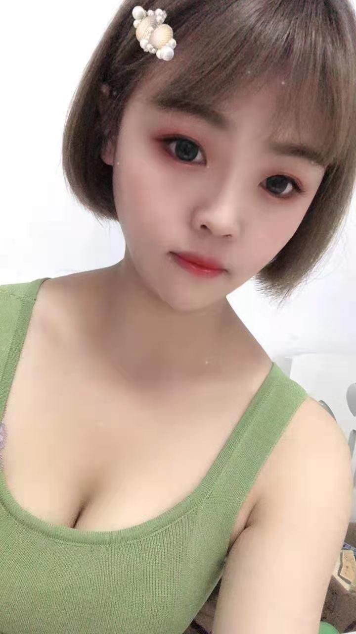 极品童颜巨乳妹儿20出头 第3张