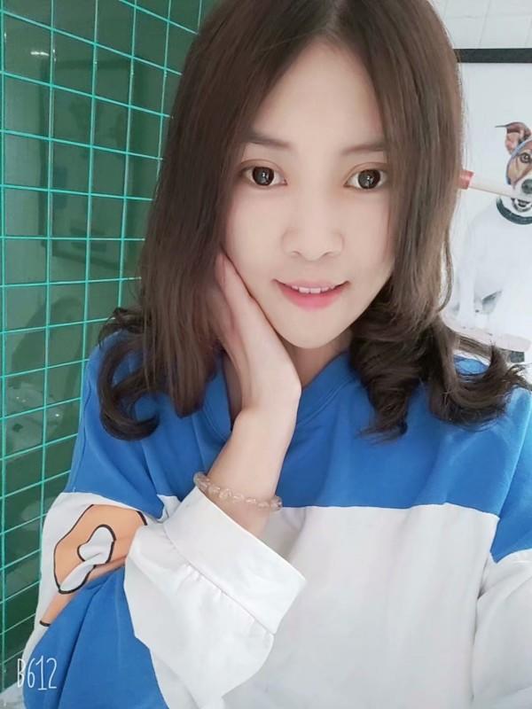验证安贞附近00后新下水的妹子漂亮态度好 第1张